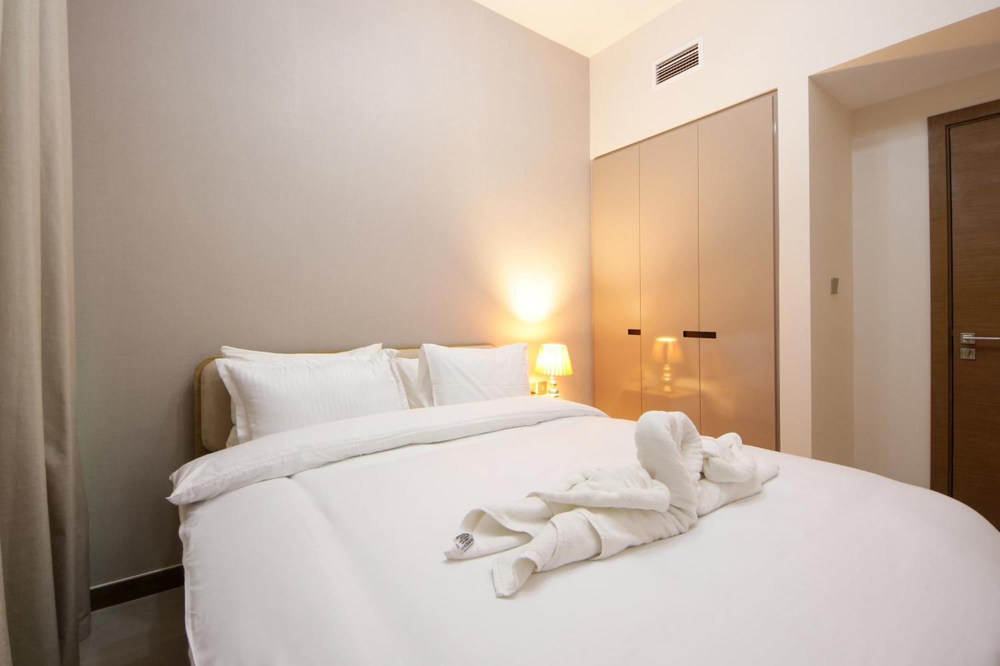 Stylish 2br By Missoni Near Mall * Dubai